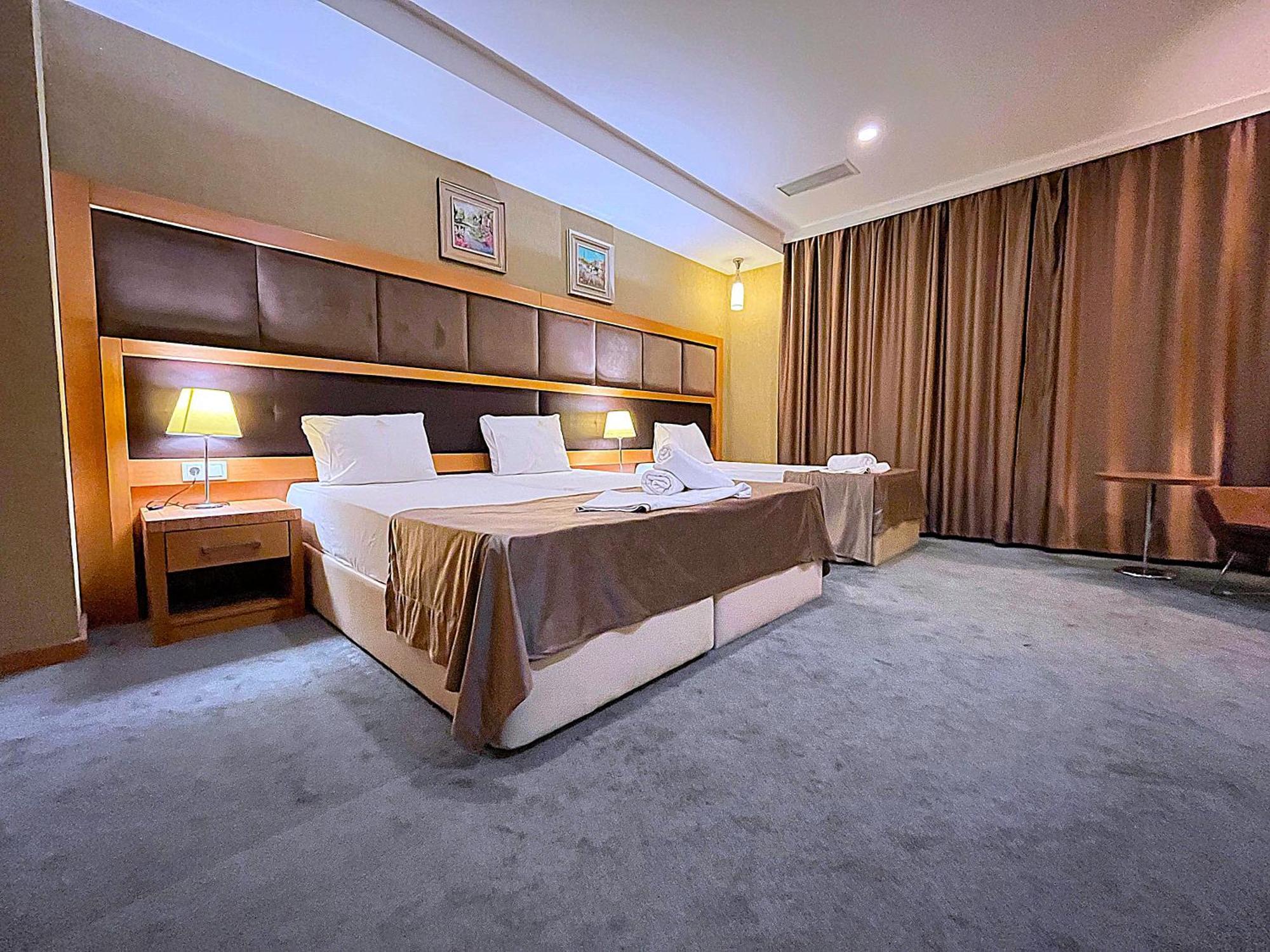 Gm City Hotel Баку Стая снимка