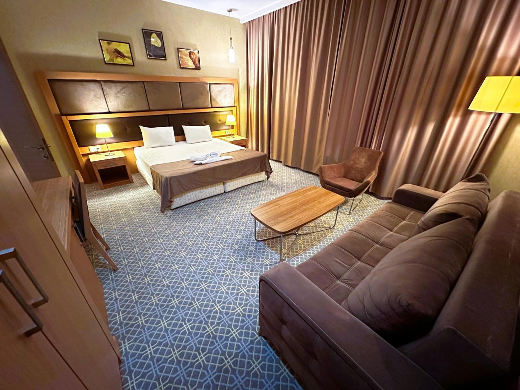 Gm City Hotel Баку Екстериор снимка
