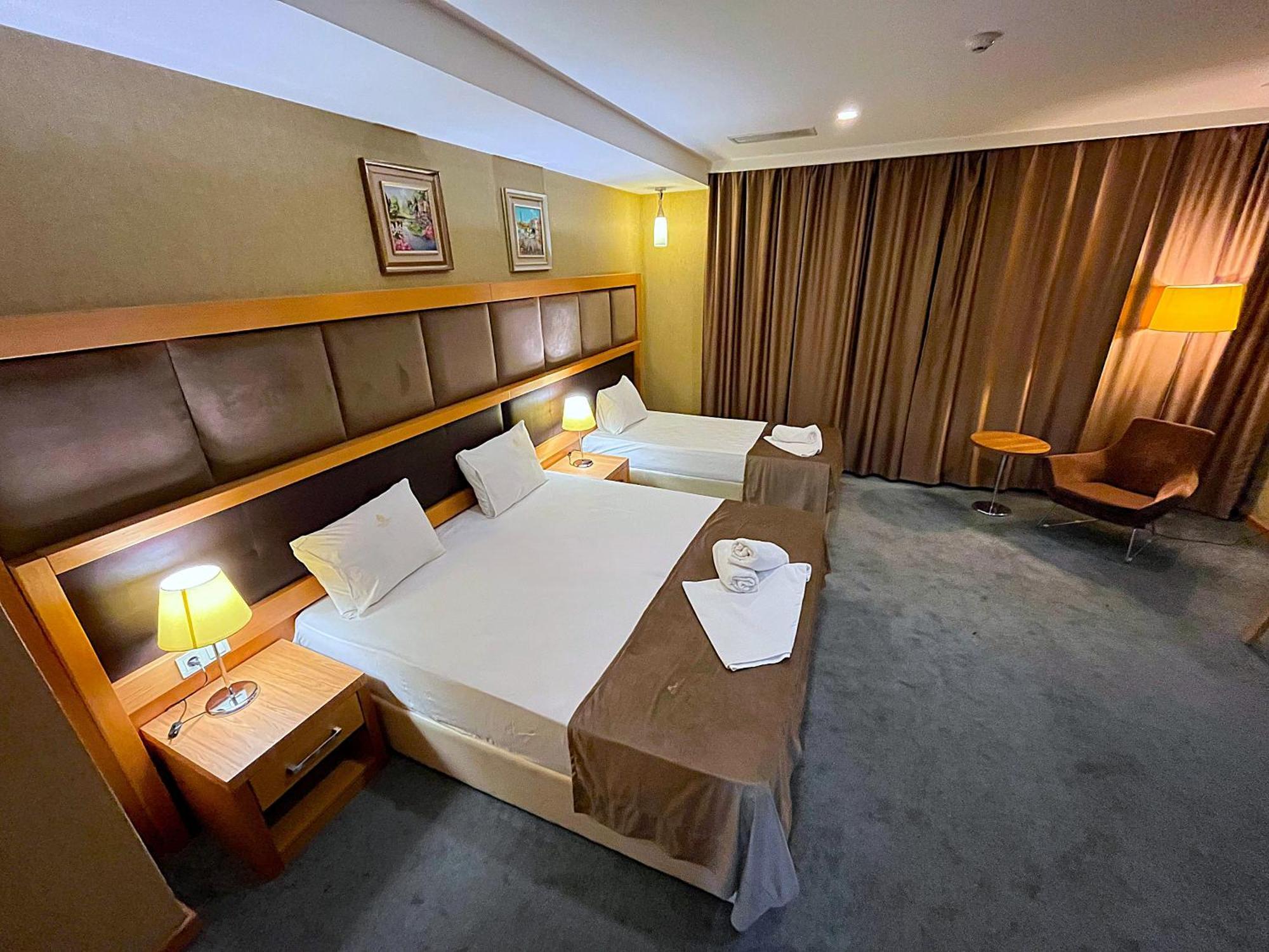 Gm City Hotel Баку Стая снимка
