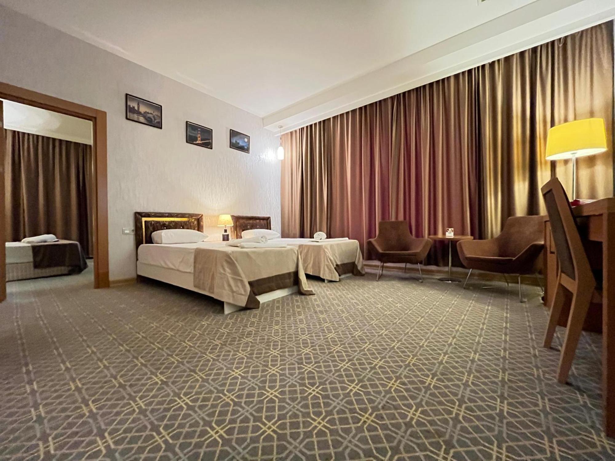 Gm City Hotel Баку Стая снимка
