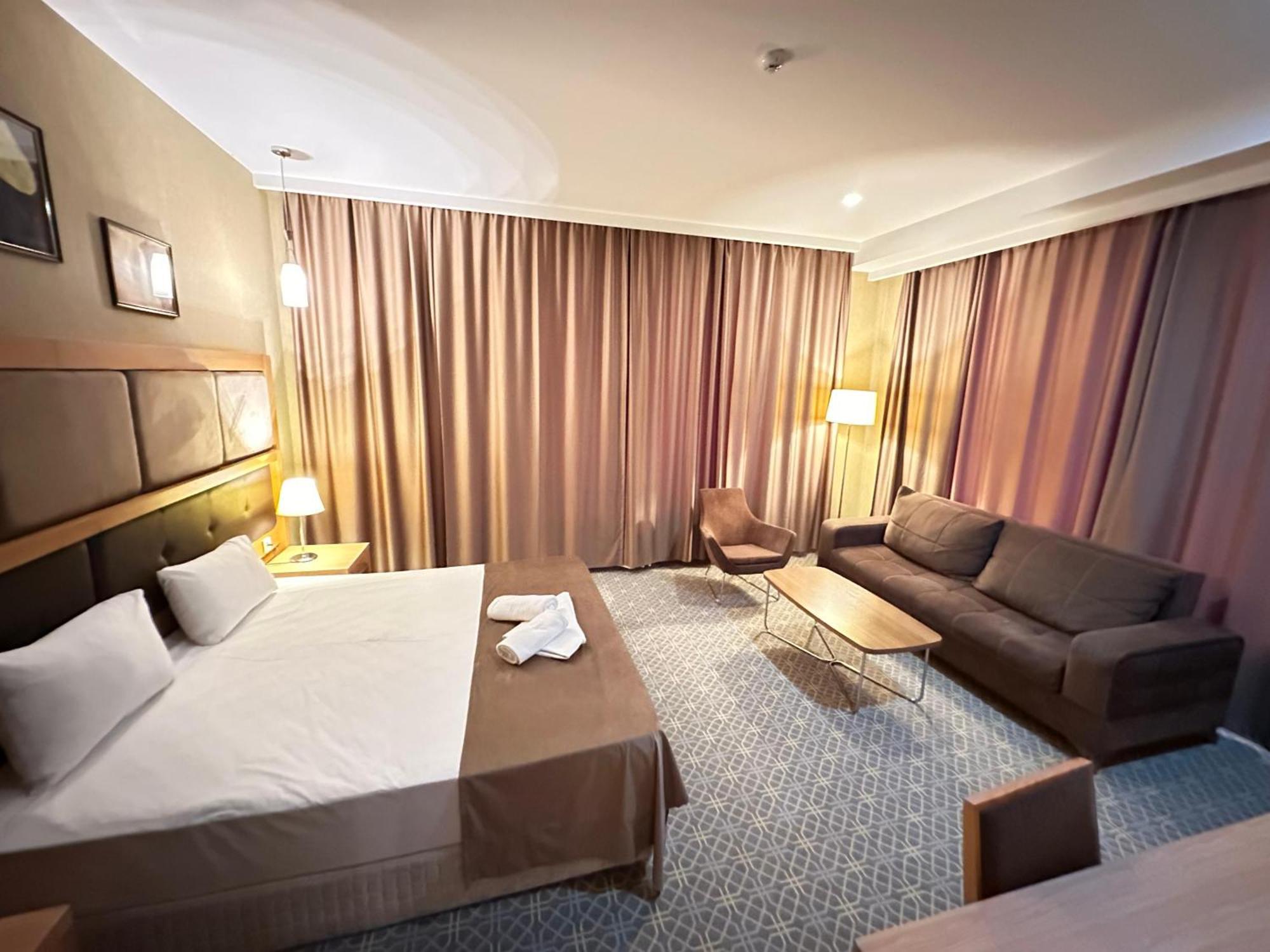 Gm City Hotel Баку Стая снимка
