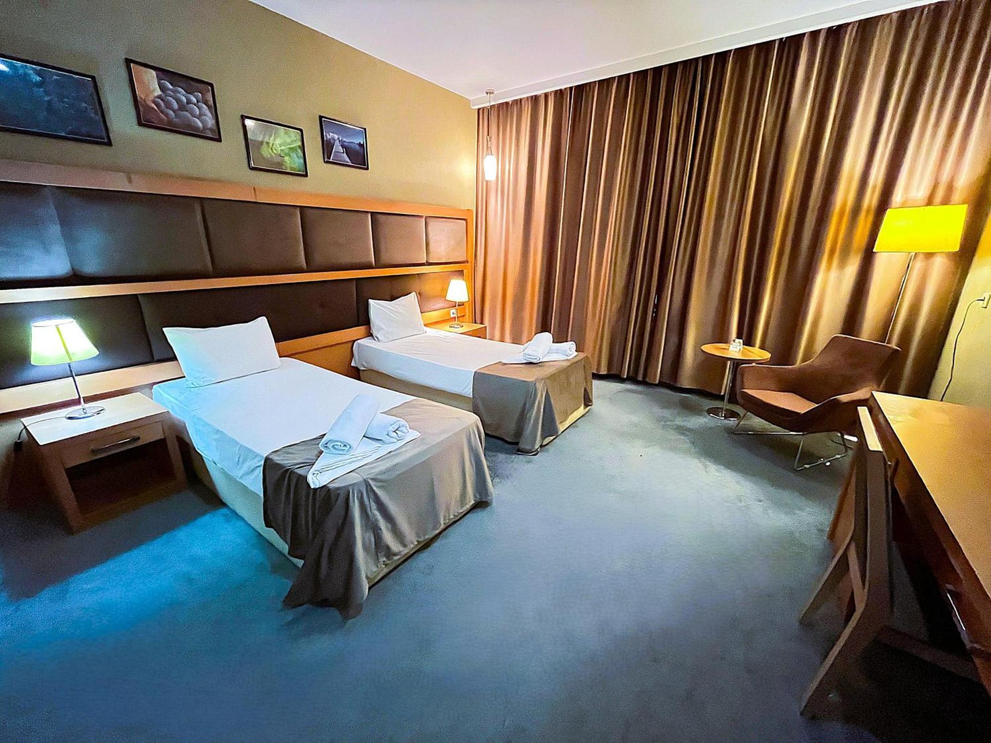 Gm City Hotel Баку Стая снимка